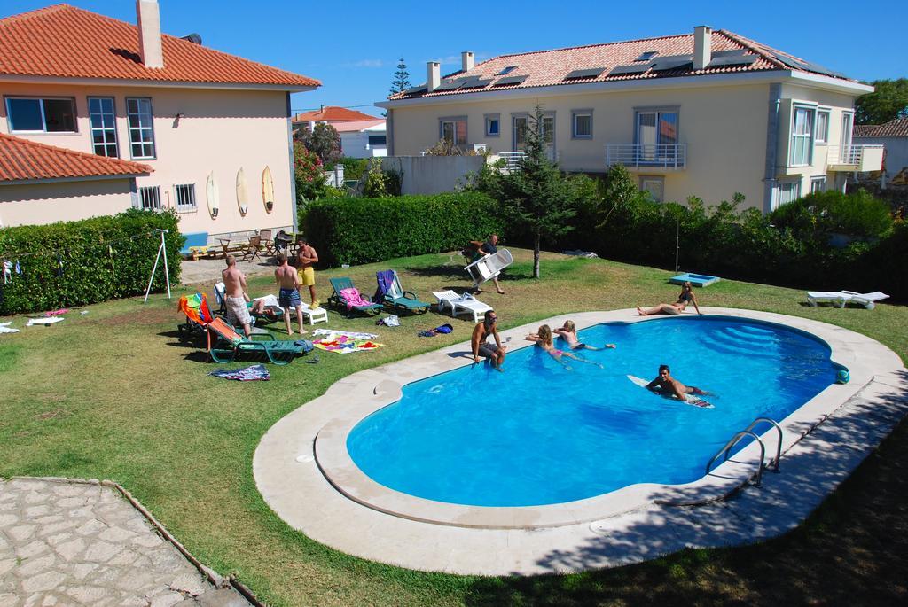 Carcavelos Surf Hostel&Surf Camp Exterior foto